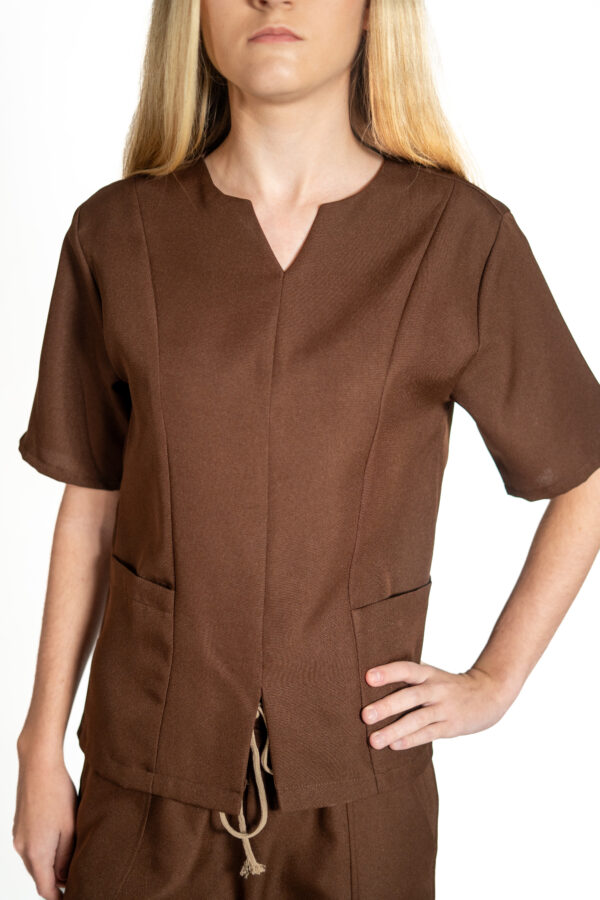 Madeleine stretch scrub top for women - arabica