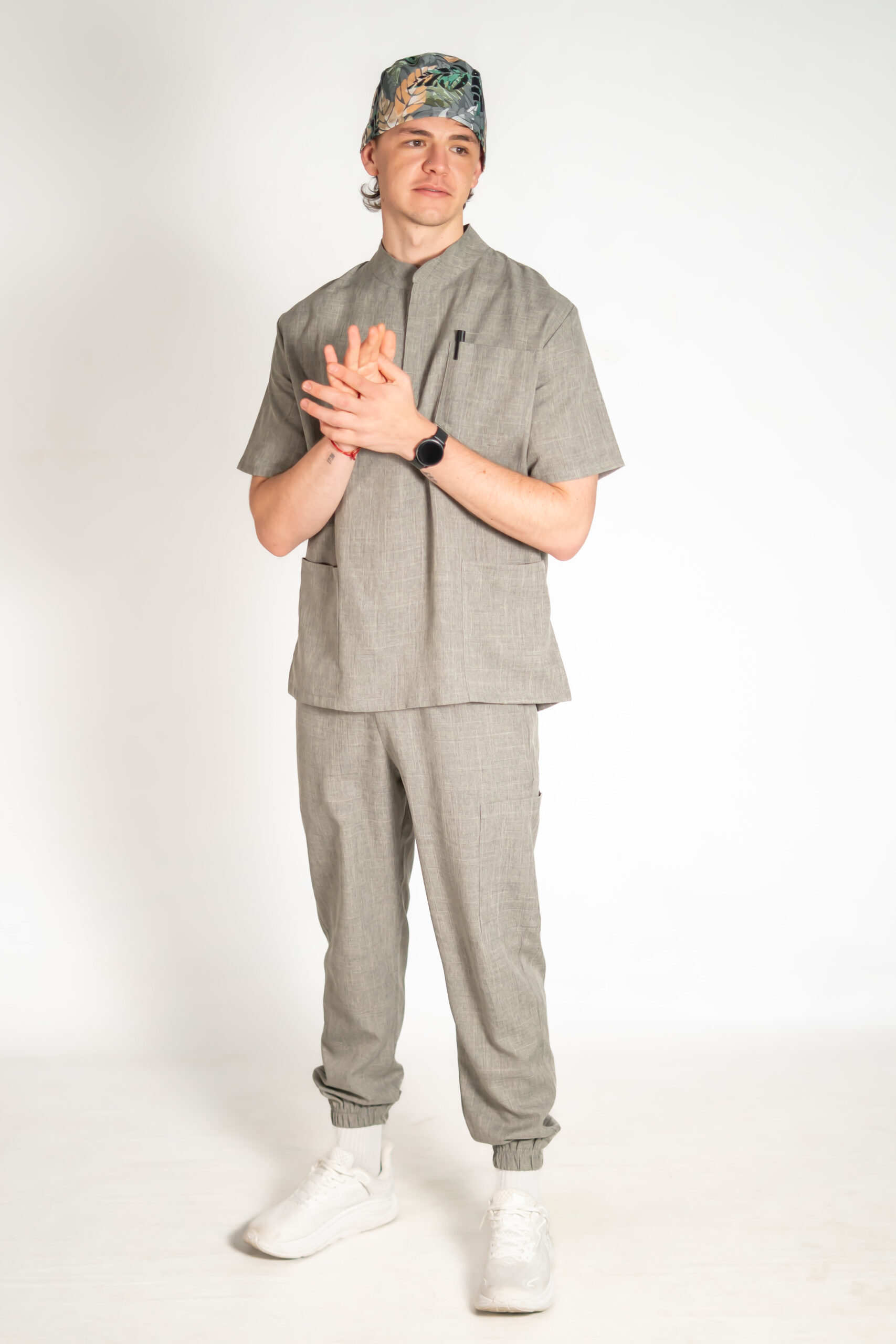 Lighthouse Linen Men’s Scrub Top